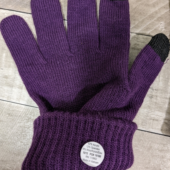 Brand New Unworn Washington Huskies Gloves Women's M - Picture 3 of 4